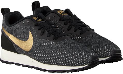 zwarte lage nike sneakers dames|zwarte nike sneakers dames.